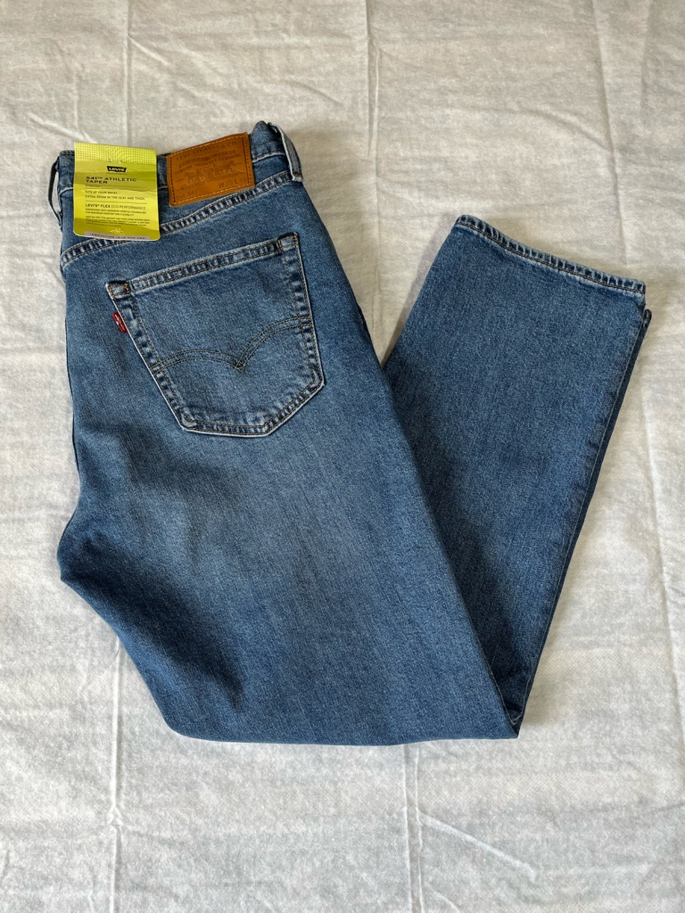 Levi’s Men’s Jeans 541 
Size 35x30
